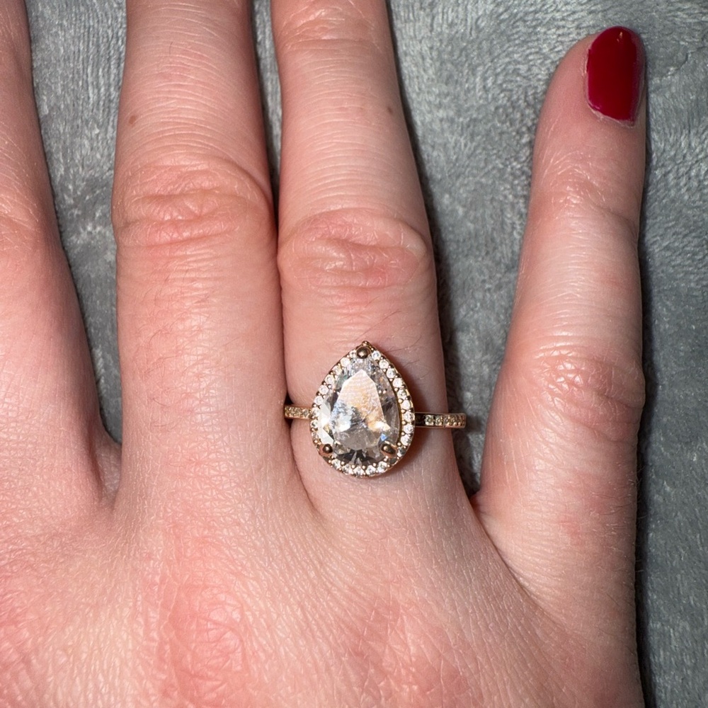 Pandora rose gold tear drop ring. No box, size 8